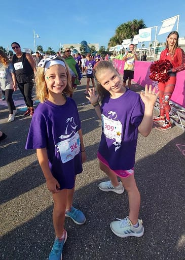 The girls ready to run!
