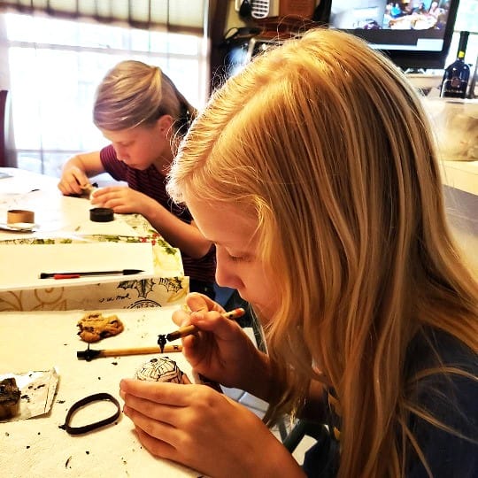 Making Ukranian Easter Eggs/Pysanky