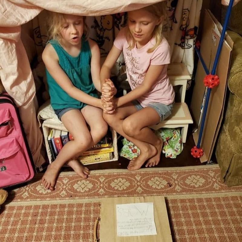 Girls Making a Pledge