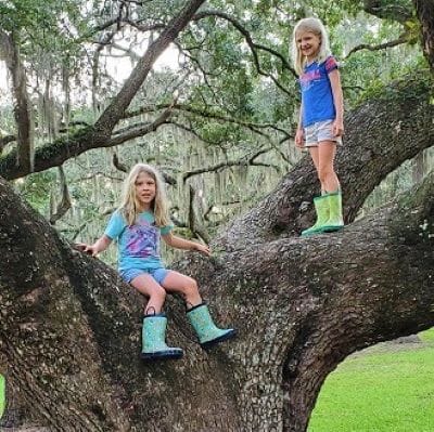 Maddy and Abby in a Tree