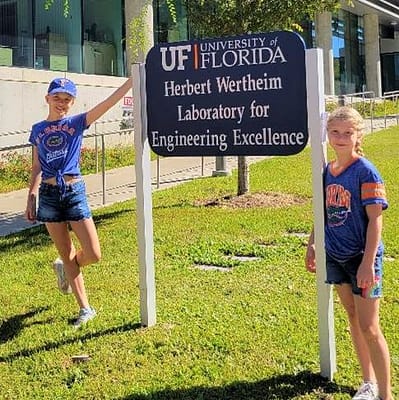 Girls at UF Laboratory for Engineering Excellence